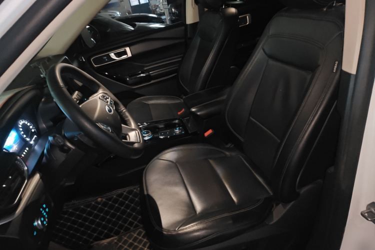 福特 探险者 2020款 EcoBoost 285 四驱风尚版 6座局部细节19