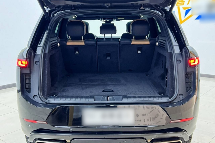 路虎 揽胜运动版 2024款 400PS Dynamic SE中控内饰7008