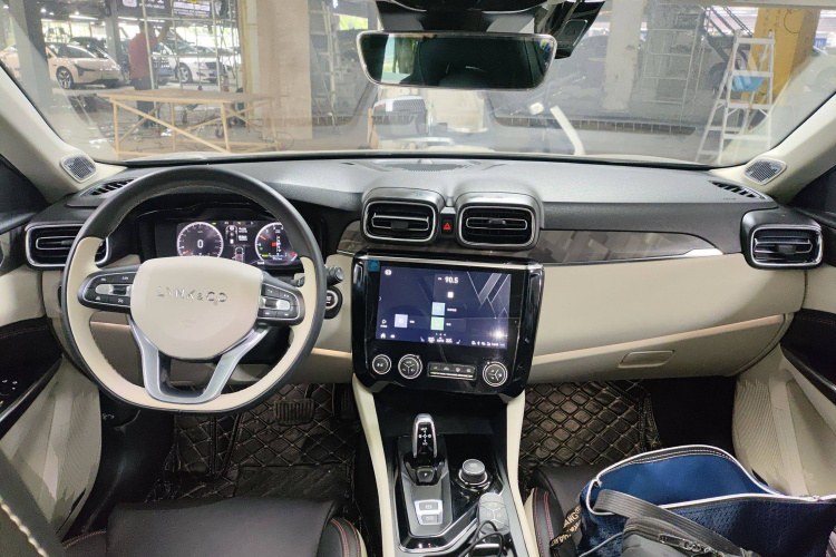 领克02新能源 2021款 1.5T PHEV Pro中控内饰7002