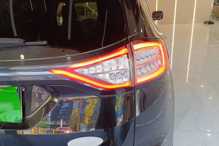 福特 锐界 2018款 EcoBoost 245 两驱豪锐型 7座 国V车身外观6006