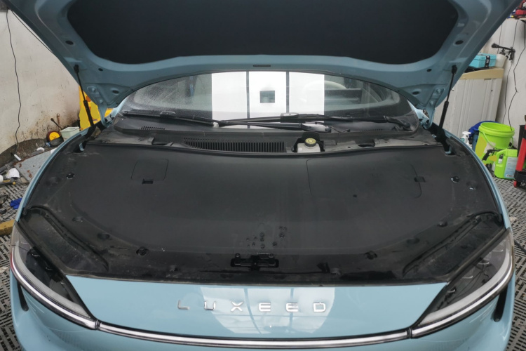 鸿蒙智行 智界S7 2025款 785km Ultra机舱底盘24