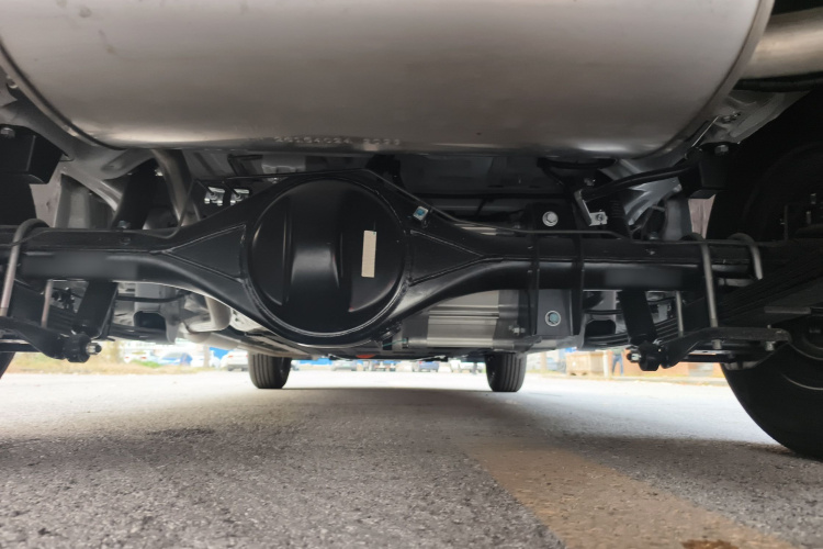 五菱汽车 五菱宏光新能源 2025款 增程式混动 50KM 标准型局部细节9009