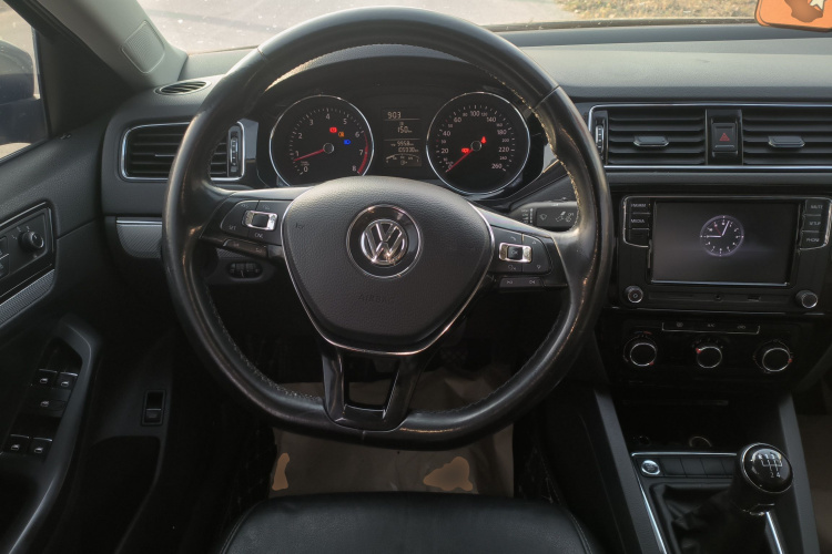 大众 速腾 2017款 1.6L 手动舒适型局部细节13