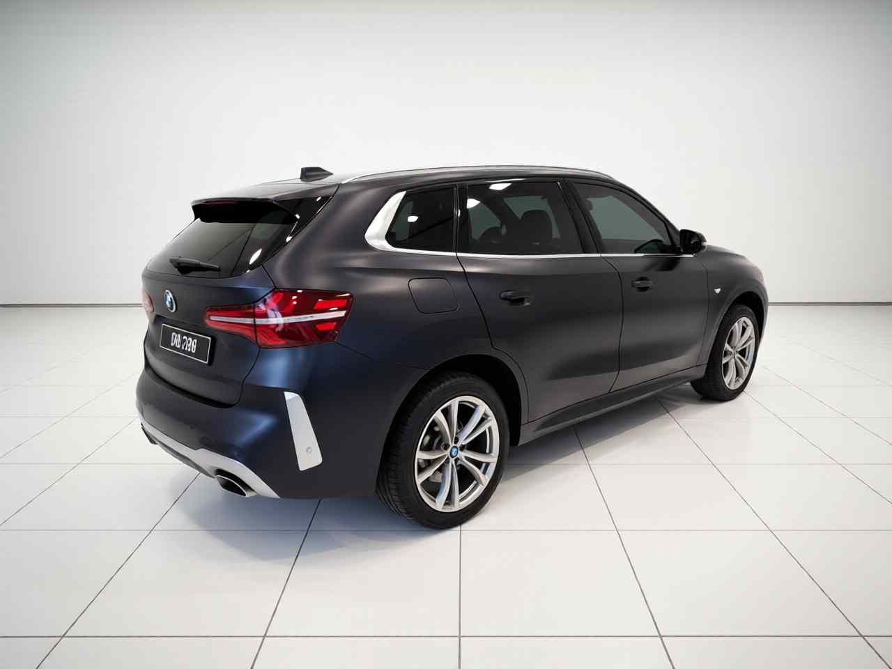 宝马X3 2025款 xDrive25L 豪华套装(5)