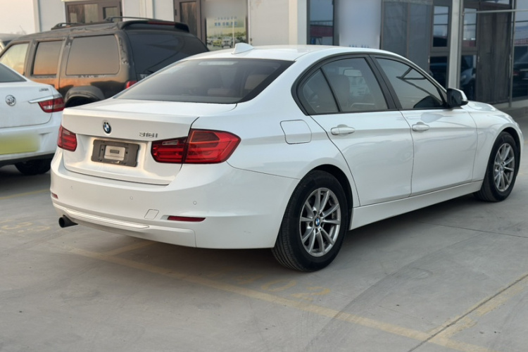 宝马3系 2013款 316i 进取型车身外观6004