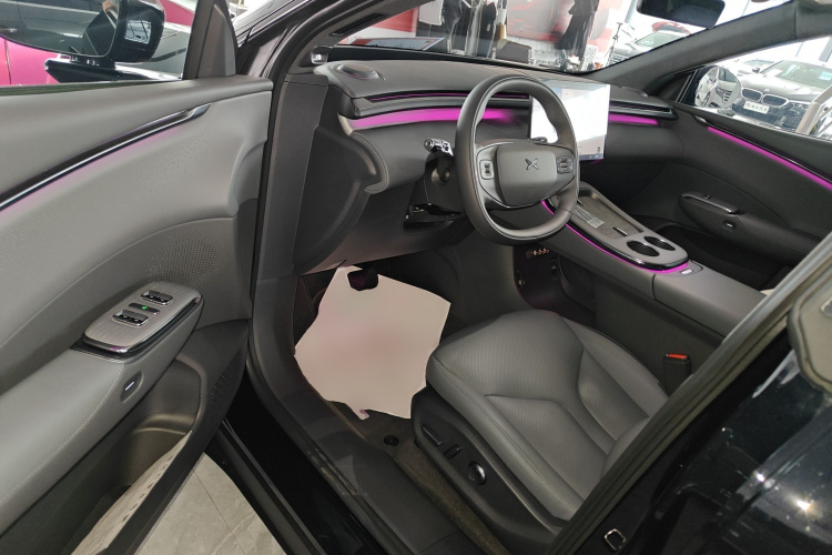 小鹏G7 2025款 602 长续航 Max中控内饰7003