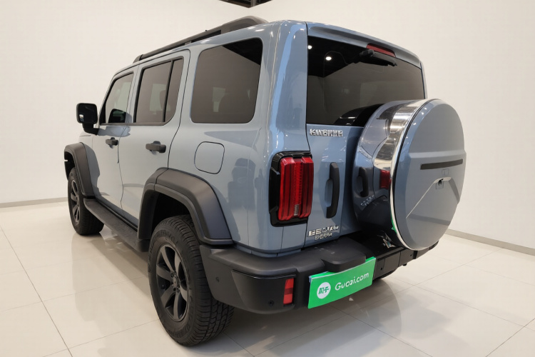 坦克300 2025款 2.0T 征服者车身外观5