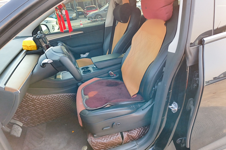 特斯拉 Model Y 2022款 后轮驱动版局部细节19