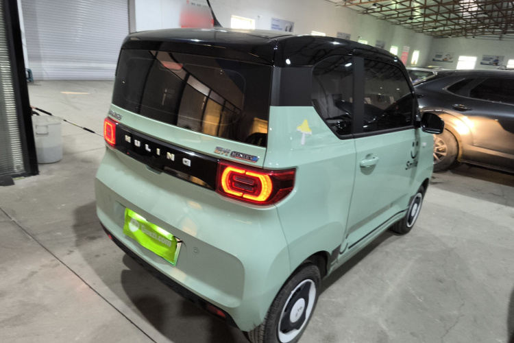 五菱汽车 宏光MINIEV 2022款 马卡龙臻享款 三元锂车身外观7