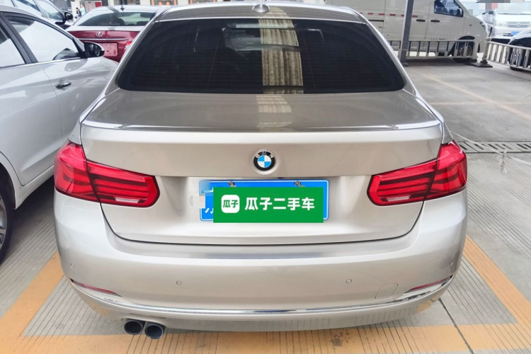 宝马3系 2017款 320Li 时尚型车身外观6