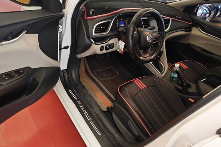 别克 英朗 2018款 15T 双离合精英型 国V中控内饰7002