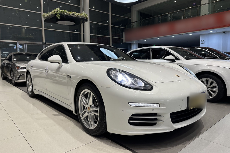 保时捷 2014款 Panamera 4 Executive 3.0T车身外观6002