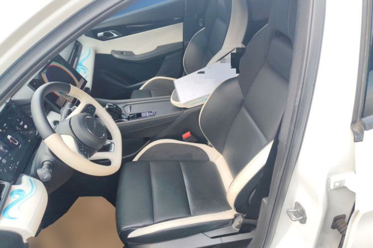 领克03 2023款 2.0TD DCT王者荣耀定制版局部细节19