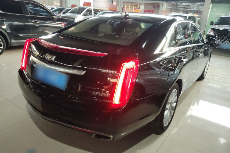 凯迪拉克XTS 2016款 28T 精英型车身外观7