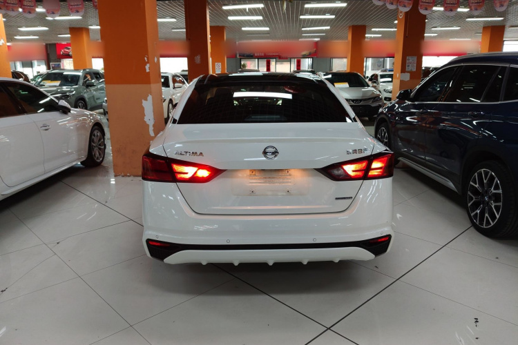 日产 天籁 2021款 2.0L XL 舒适版车身外观6004