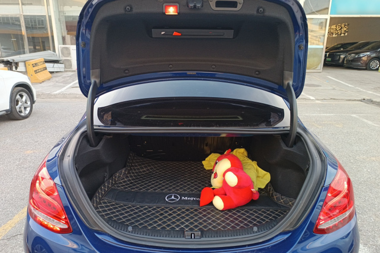 奔驰C级 2017款 C 200 L 运动版机舱底盘23