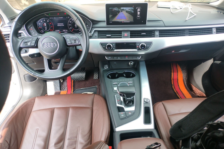 奥迪A4L 2018款 30周年年型 40 TFSI 时尚型中控内饰7002