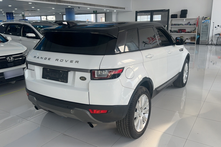 路虎 揽胜极光 2017款 2.0T SE 智耀版车身外观6003