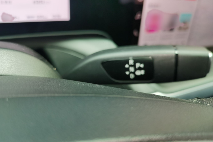 小鹏P7 2020款 586N局部细节18