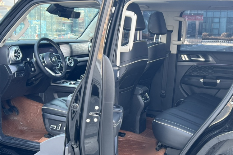 坦克300 2023款 2.0T 铁骑02中控内饰7001