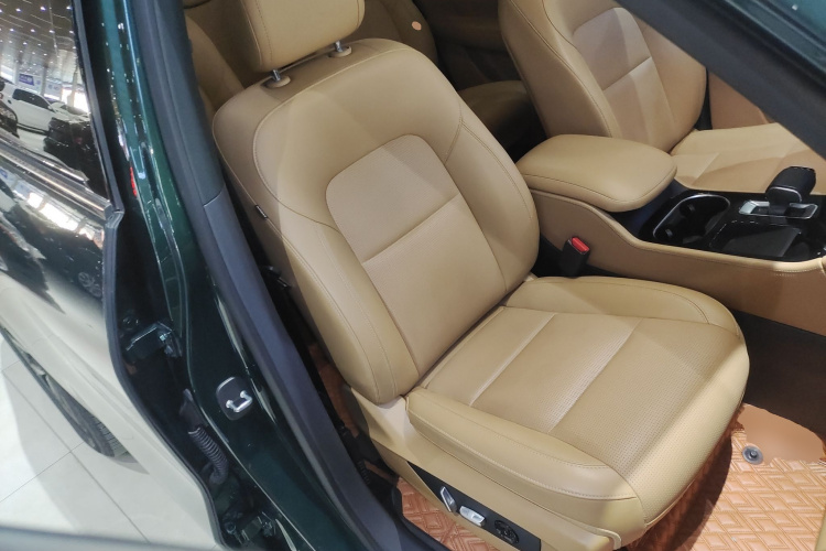 理想汽车 理想ONE 2021款 增程6座版局部细节41