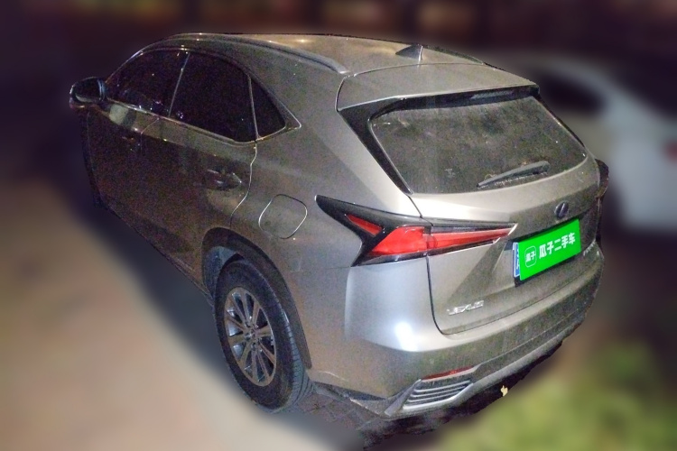 雷克萨斯NX 2020款 300h 前驱 锋尚版 国VI车身外观5