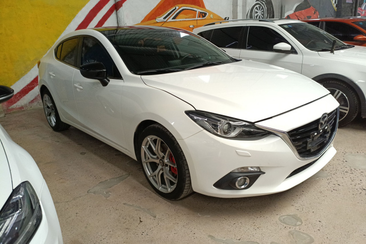 马自达3 昂克赛拉 2016款 三厢 2.0L 自动旗舰型车身外观6002