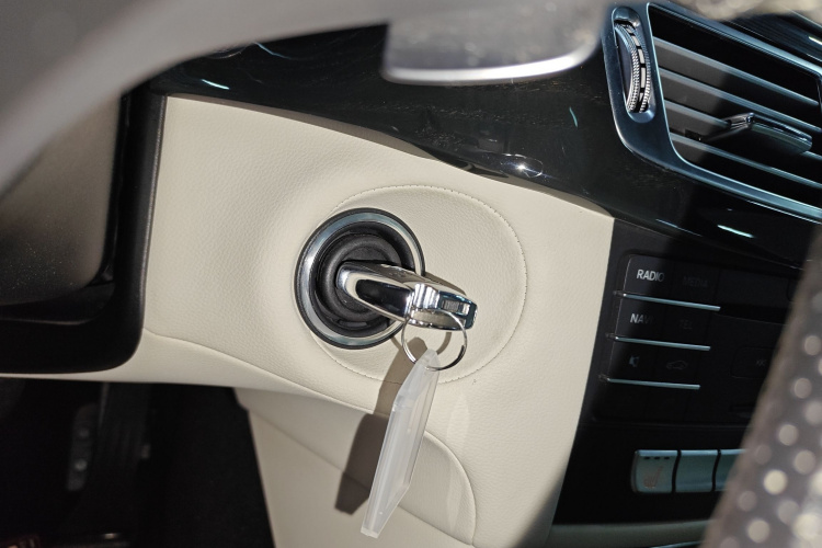 奔驰CLS 2015款 CLS 260中控内饰7001