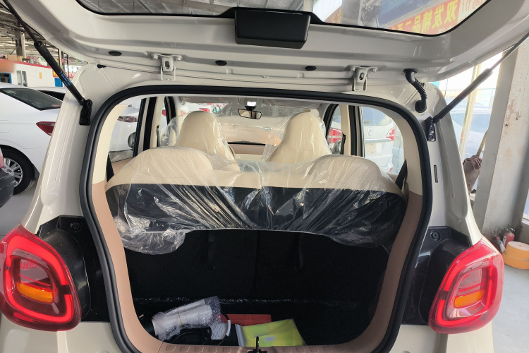 五菱汽车 宏光MINIEV 2025款 四门版 进阶款机舱底盘23