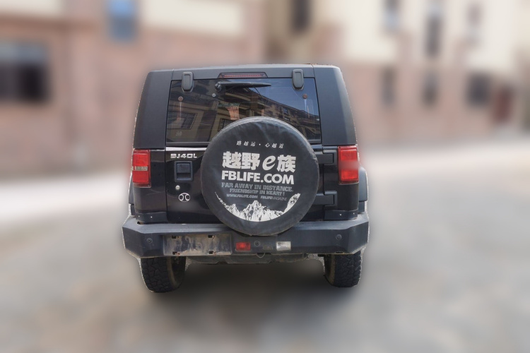 北京BJ40 2017款 40L 2.3T 自动四驱环塔冠军版车身外观6004