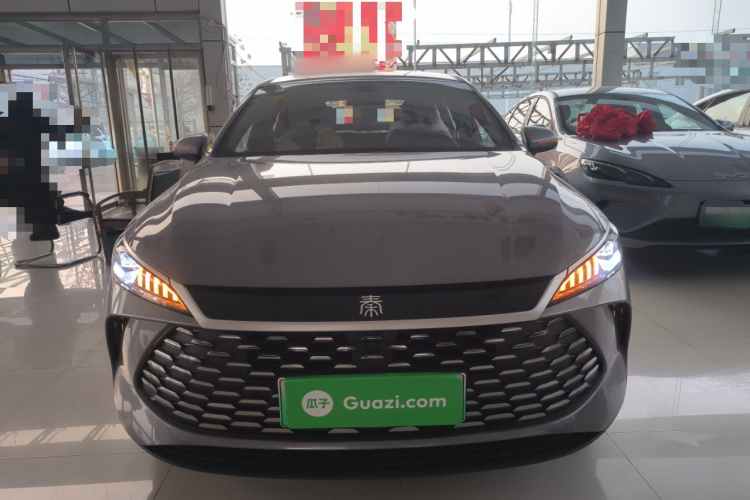 比亚迪 秦PLUS 2025款 DM-i 智驾版 55KM领先型车身外观2