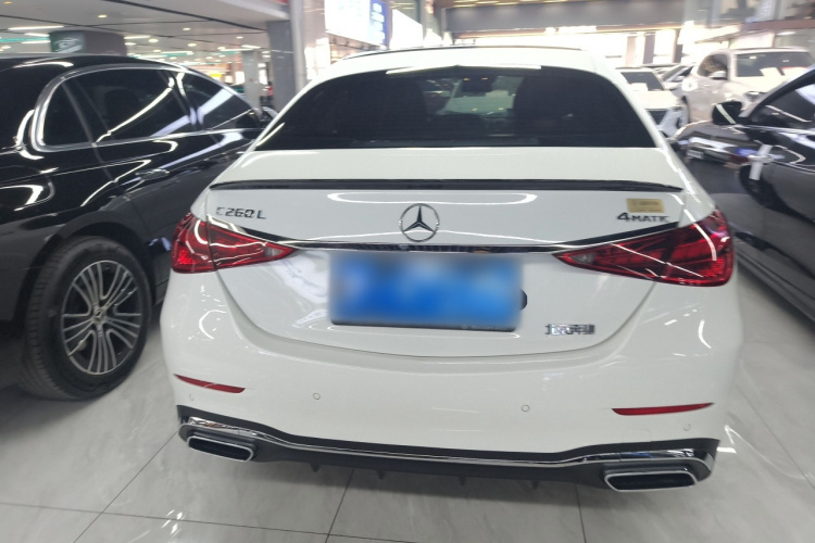 奔驰C级 2023款 改款 C 260 L 运动版车身外观6