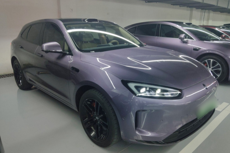 鸿蒙智行 问界M5 2025款 增程   Ultra 四驱版车身外观3