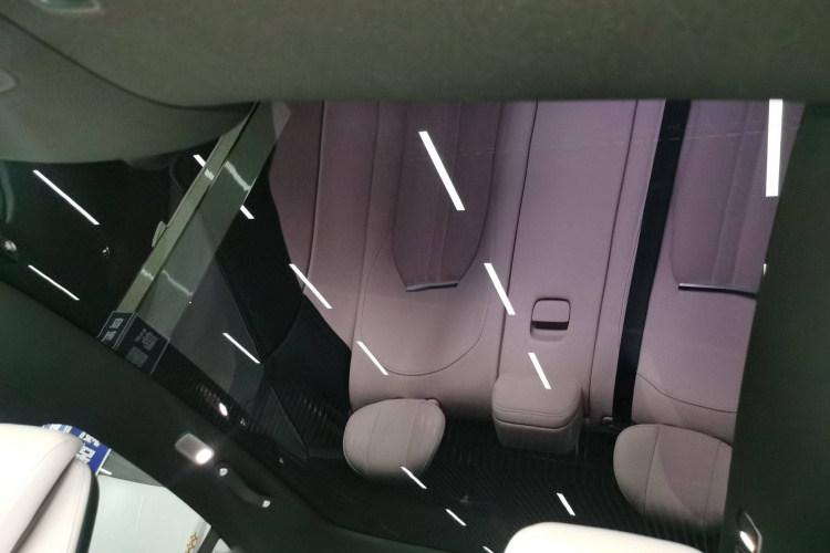 小米汽车 小米YU7 2025款 超长续航后驱版局部细节22