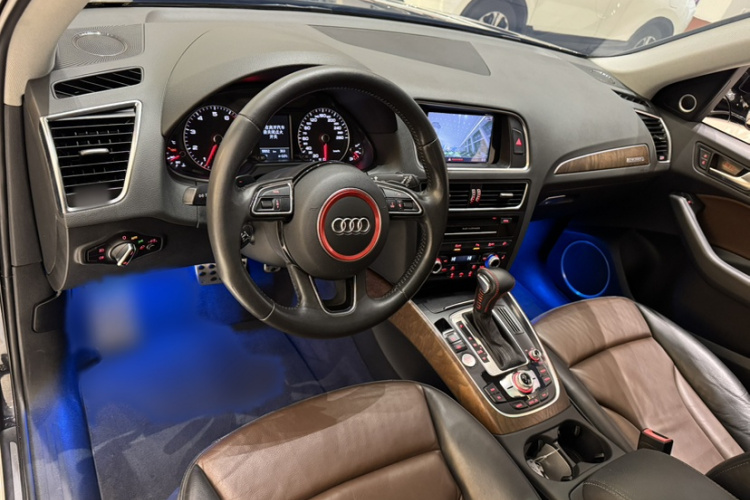 奥迪Q5 2016款 40 TFSI 舒适型局部细节9007