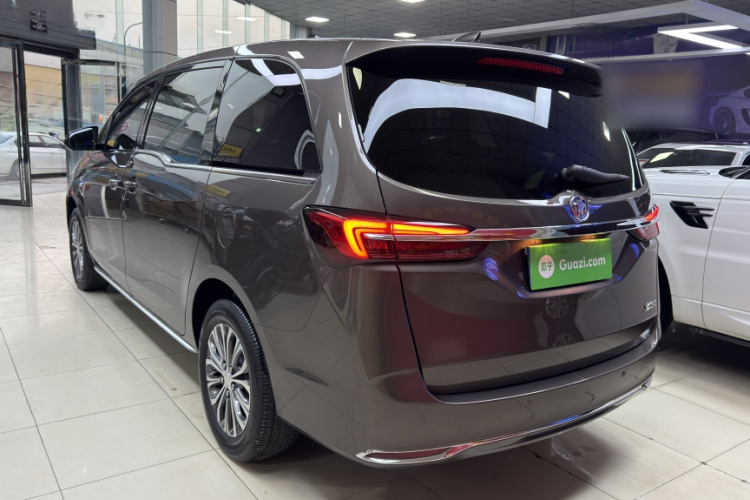 别克GL8 2023款 改款 陆上公务舱 豪华型车身外观6001