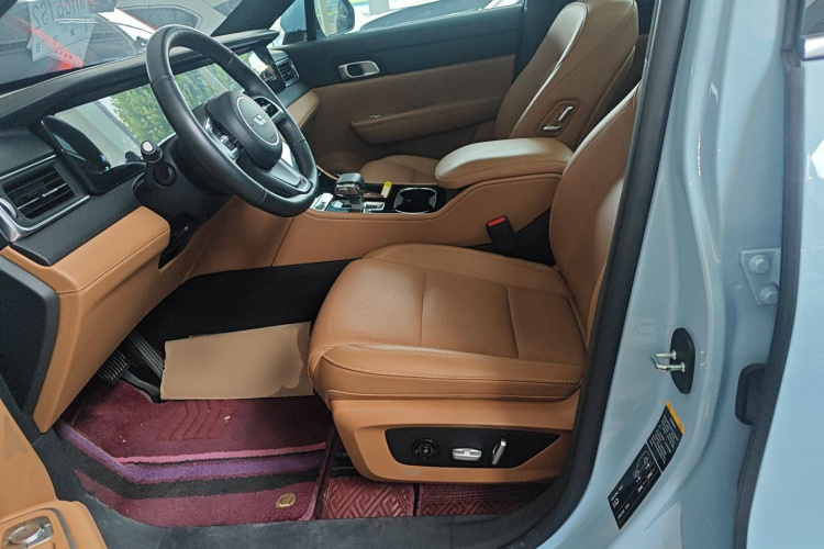 理想汽车 理想ONE 2021款 增程6座版局部细节19