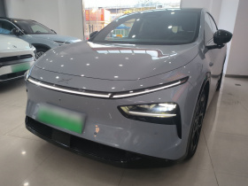 小鹏G7 2025款 702 超长续航 Ultra