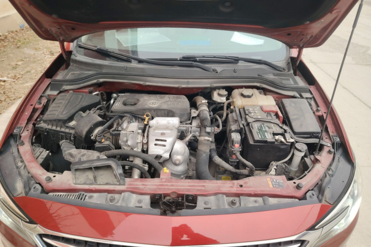 别克 英朗 2019款 15T 双离合互联精英型 国VI机舱底盘24