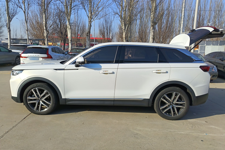 奔腾T99 2022款 20TD 自动运动尊享型特装版车身外观4