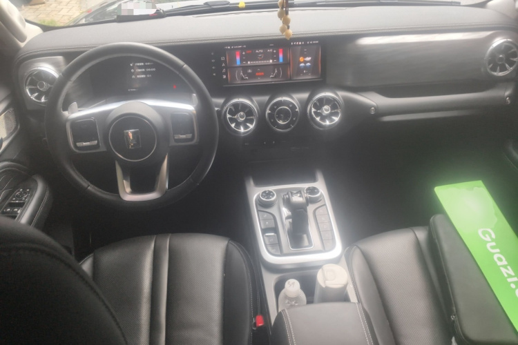 坦克300 2024款 2.0T 征服者中控内饰7002