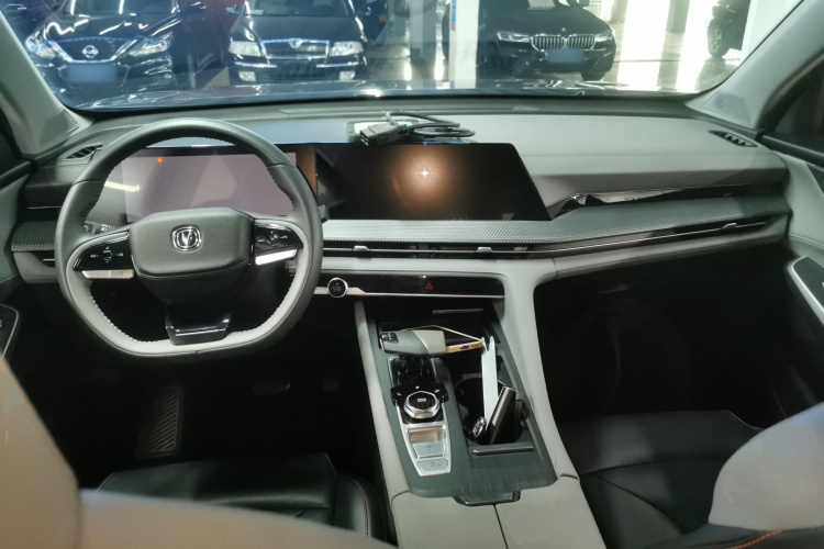 长安CS75 PLUS 2022款 第二代 1.5T 自动尊贵型中控内饰7002