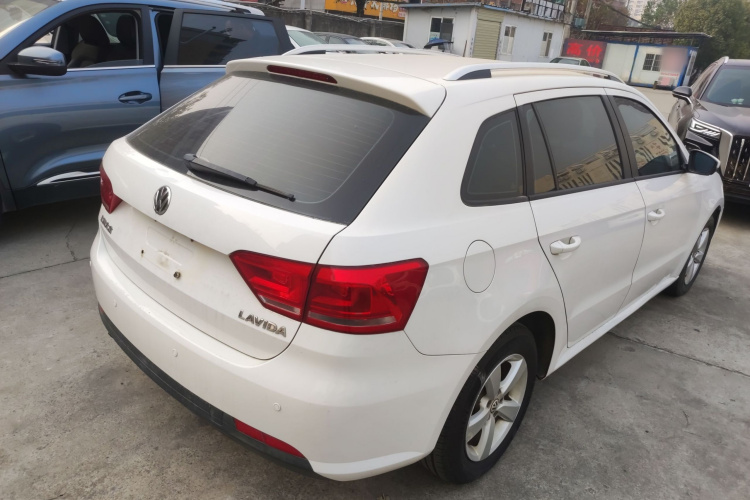 大众 朗行 2013款 1.6L 自动风尚型车身外观7