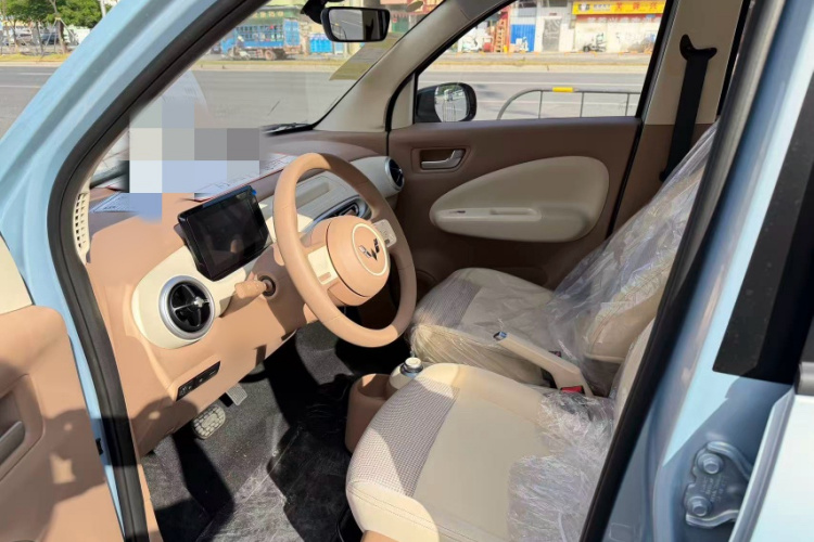 五菱汽车 宏光MINIEV 2025款 四门版 进阶款车身外观6010