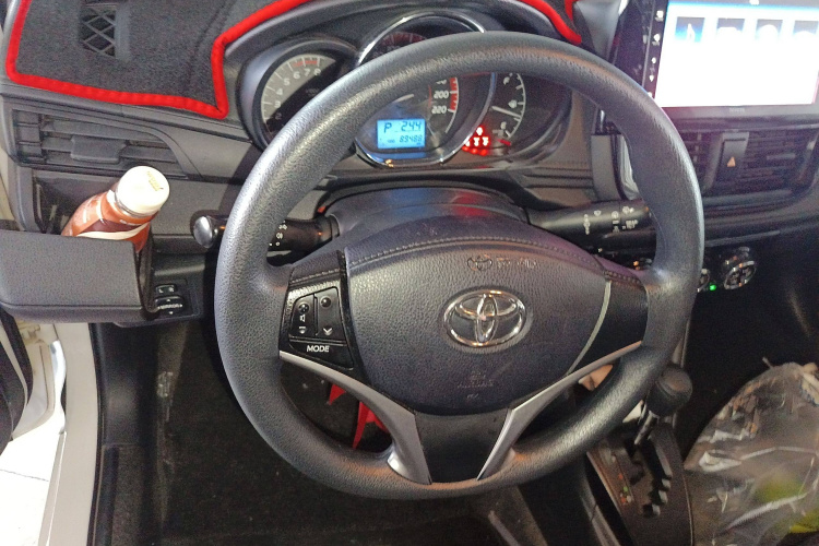 丰田 威驰FS 2021款 1.5L CVT锋驰版局部细节13