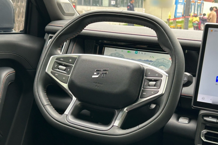 捷途自由者 2025款 2.0TD 自动XWD征服中控内饰7003