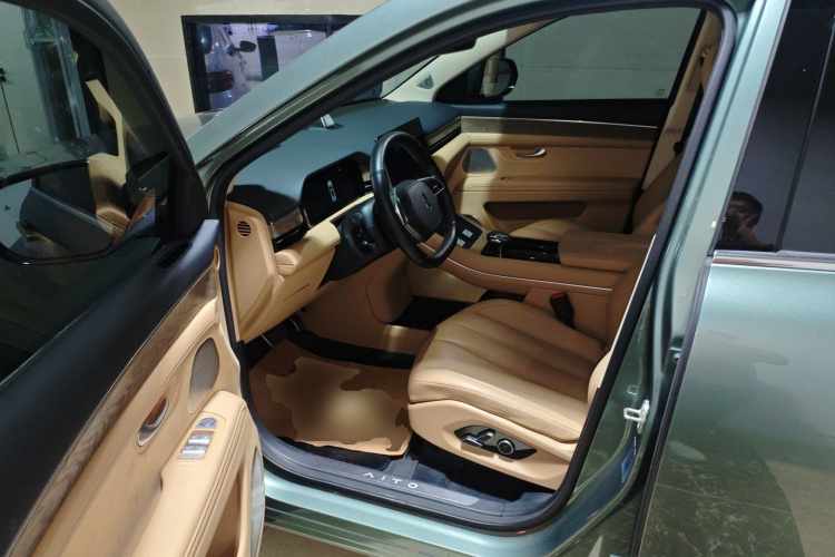 鸿蒙智行 问界M7 2022款 1.5T 四驱旗舰版中控内饰20