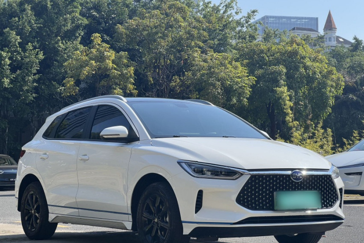 比亚迪e2 2020款 升级版 高续航版 尊贵型车身外观6006