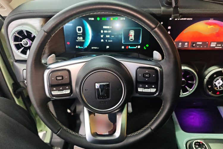 坦克300 2021款 城市版 2.0T 很有型中控内饰13