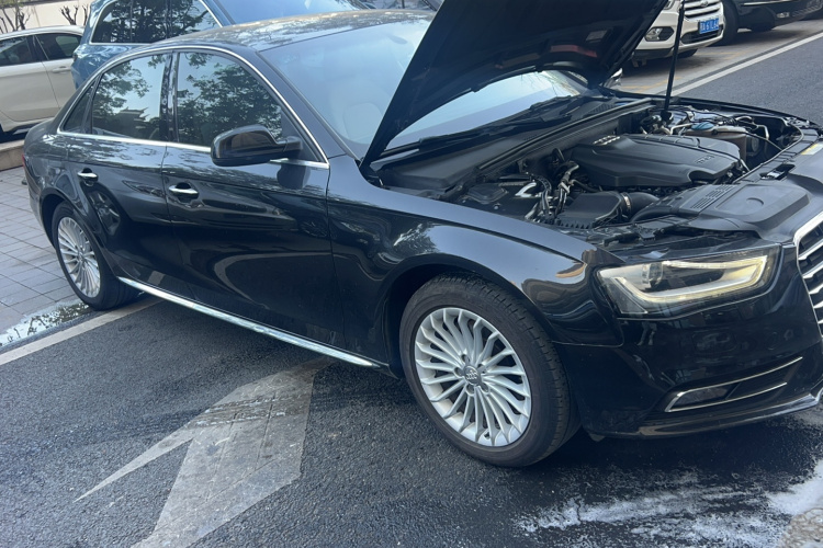 奥迪A4L 2015款 35 TFSI 自动标准型局部细节9001